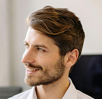 Ritratto professionale di Michael Brennan, leader tecnologico CTO nel settore fintech e crypto